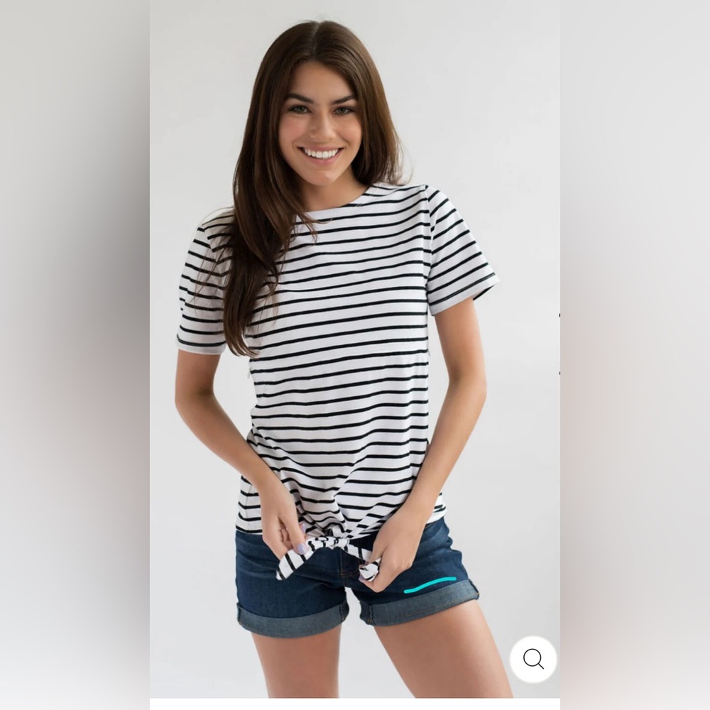 STRIPED NURSING T-SHIRT WITH FRONT TIE- HIDDEN ZIPPER